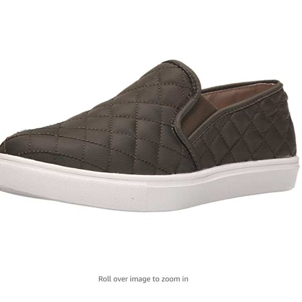 Steve Madden Ecntrcqt Sneaker 7.5 olive green